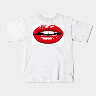 Give us a kiss Kids T-Shirt